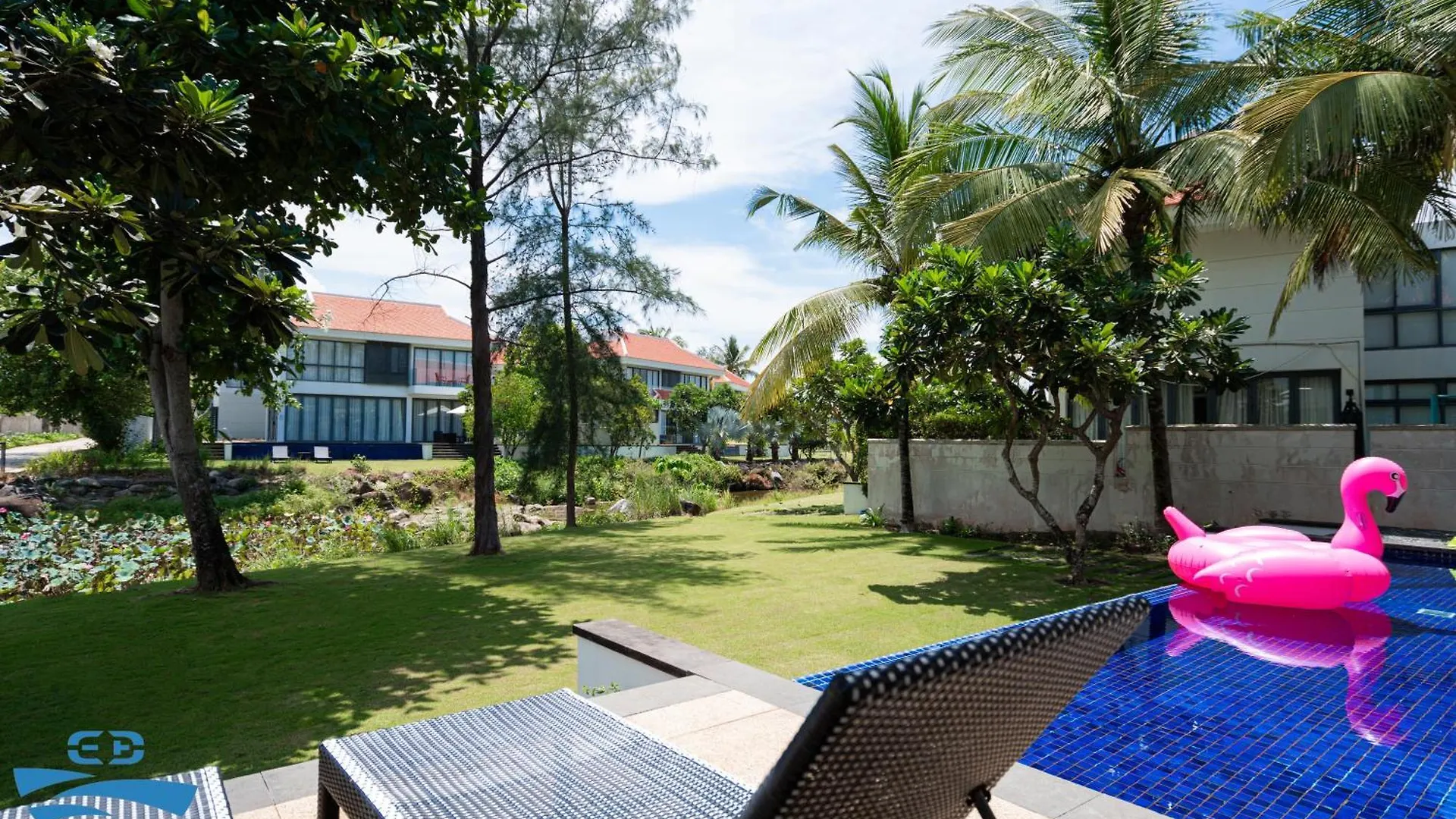 Private Pool 4 Bedroom Villas By Emblemsea Da Nang