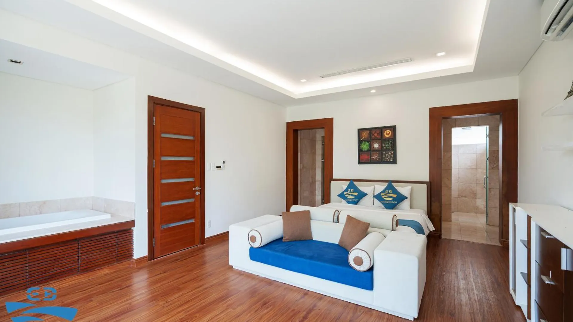 Private Pool 4 Bedroom Villas By Emblemsea Da Nang Vietnam
