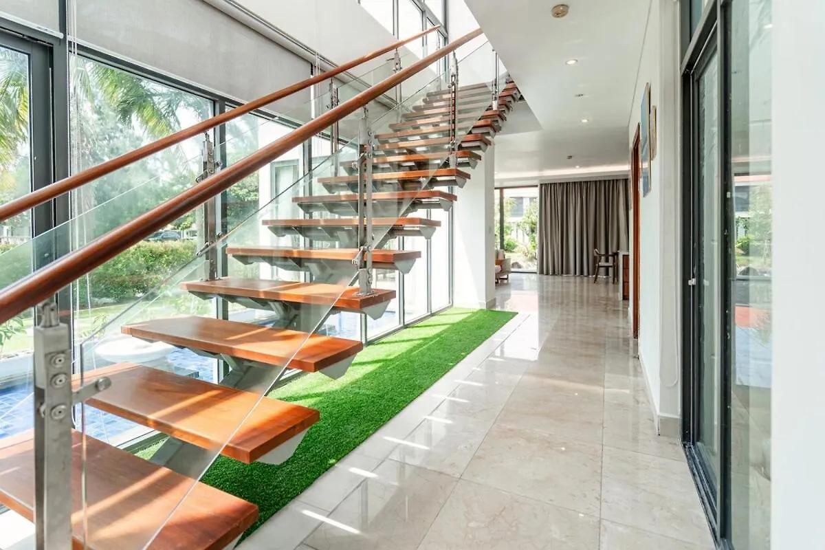 Private Pool 4 Bedroom Villas By Emblemsea Da Nang